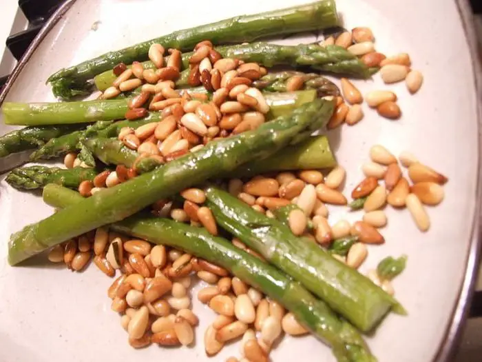 Springtime Food Steamed Asparagus With Roasted Pine Nuts No Dig